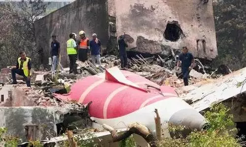 അ​ഹ്മ​ദാ​ബാ​ദ് വിമാനദുരന്തം; പ്രാഥമിക അന്വേഷണ റിപ്പോർട്ട് കേ​ന്ദ്രത്തി​ന് കൈമാറി