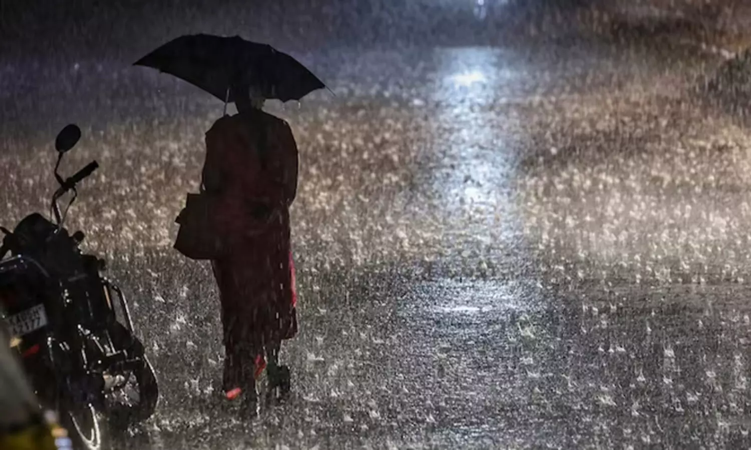 അഞ്ച്​ ജില്ലകളിൽ റെഡ്​ അലർട്ട്​; ശക്​തമായ മഴ തുടരും