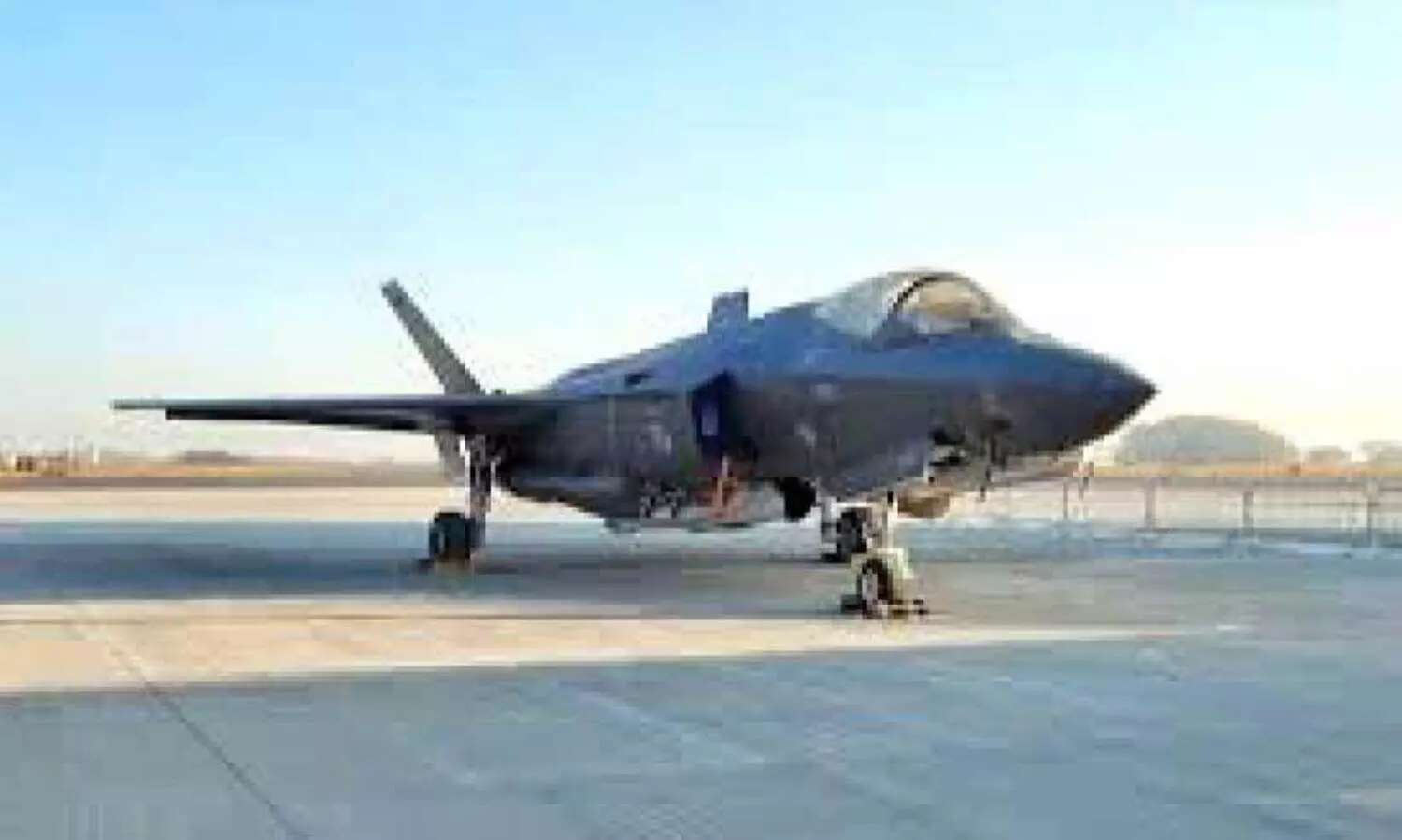 ബ്രിട്ടീഷ് യുദ്ധവിമാനത്തിന്റെ തകരാര്‍ പരിഹരിക്കാനുളള ശ്രമം പുരോഗമിക്കുന്നു