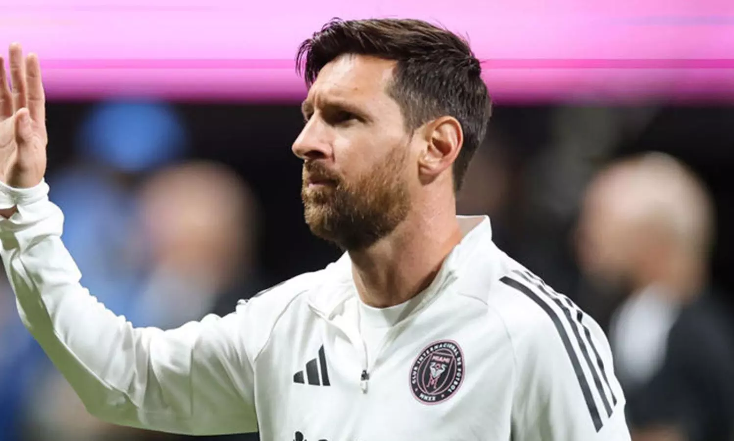 മെസ്സി സൗദിയിലേക്ക്? റെക്കോഡ് തുക ഓഫർ ചെയ്ത് പ്രോ ലീഗ് ക്ലബ്; മയാമിയുമായി കരാർ ഡിസംബറിൽ അവസാനിക്കും