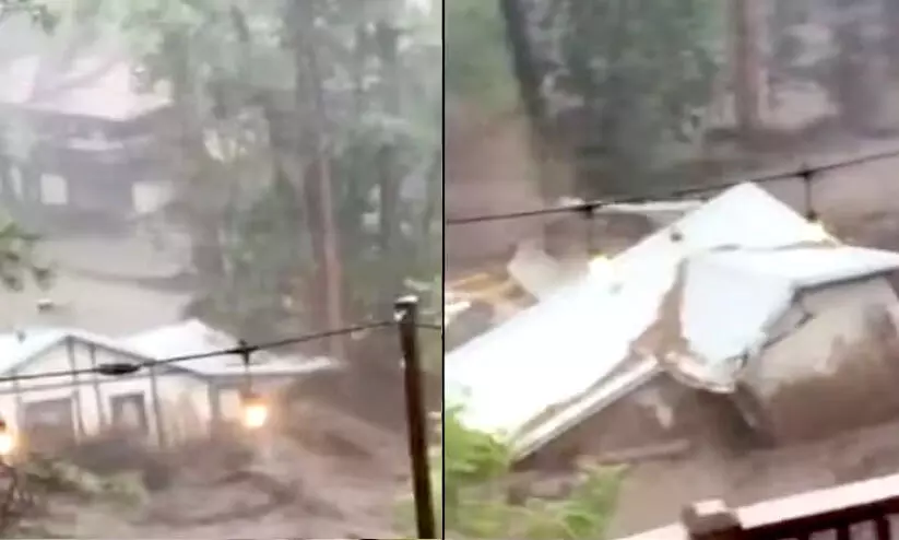 വീട് മുഴുവനായി ഒലിച്ചുപോകുന്നു!; ടെക്സസിനു പിന്നാലെ ന്യൂ മെക്സിക്കോ നഗരത്തിലും വെള്ളപ്പൊക്കം VIDEO