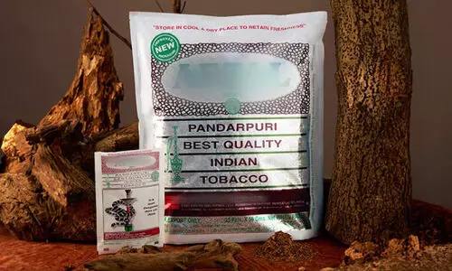 പു​ക​യി​ല അ​പ​ക​ട​ക​രം   മു​ന്ന​റി​യി​പ്പു​മാ​യി പി.​എ​ച്ച്.​സി.​സി