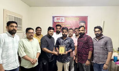 കേ​ളി രാ​ജീ​വി​ന് യാ​ത്ര​യ​യ​പ്പ് ന​ൽ​കി