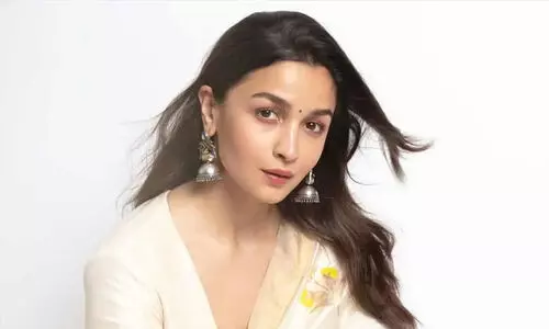 ആലിയയുടെ വ്യാജ ഒപ്പിട്ട് 77 ലക്ഷം തട്ടി; മുൻ മാനേജർ അറസ്റ്റിൽ