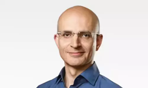 ഇന്ത്യൻ വംശജനെ ഉന്നതപദവിയിൽ നിയമിച്ച് ആപ്പിൾ