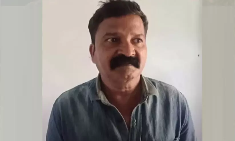 കാസർകോട് തോക്ക് നിർമാണകേന്ദ്രം; ഒരാൾ അറസ്റ്റിൽ, രണ്ടുപേർ ഒളിവിൽ; പിടിയിലായയാൾക്കെതിരെ മുമ്പും ആയുധനിയമ പ്രകാരം കേസ്