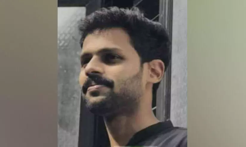 കക്കയത്ത് യുവാവിനെ ഒഴുക്കിൽപ്പെട്ട് കാണാതായി കക്കയത്ത് യുവാവിനെ ഒഴുക്കിൽപ്പെട്ട് കാണാതായി