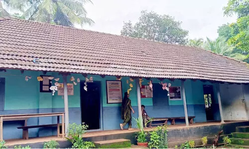 കു​ട്ടി​ക​ൾ കു​ത്ത​നെ കൊ​ഴി​യു​ന്നു, ഇ​തോ പൊ​തു​വി​ദ്യാ​ഭ്യാ​സ സം​ര​ക്ഷ​ണം​​?