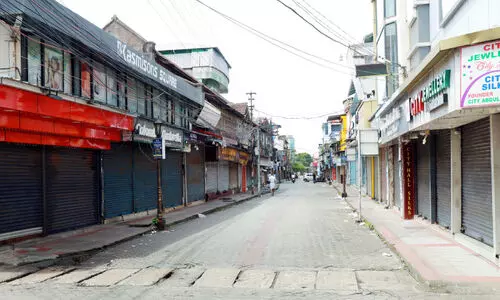 ഒന്നിച്ചൊന്നായ്... അണിനിരന്ന്; ജില്ലയിൽ ദേശീയ പണിമുടക്ക് പൂർണം