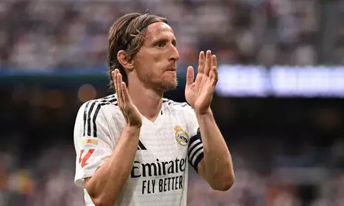 റയലിൽനിന്ന് പടിയിറങ്ങി ലൂക മോഡ്രിച്, ഇനി എ.സി മിലാനൊപ്പം