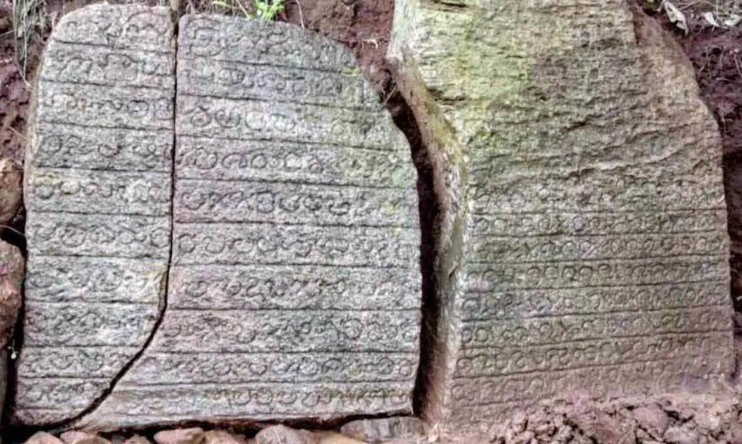 ച​രി​ത്ര​മു​റ​ങ്ങു​ന്ന അ​ട്ട​പ്പാ​ടി റോ​ഡി​ന് വേണം, സം​ര​ക്ഷണം