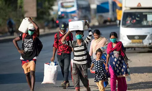 ബംഗാളികളോടുള്ള ഭരണകൂട വിവേചനം കടുക്കുന്നു;   ഡൽഹിയിൽ കുടിയേറിയ ചേരി നിവാസികൾക്ക് വെള്ളവും വെളിച്ചവും തടഞ്ഞ് അധികൃതർ