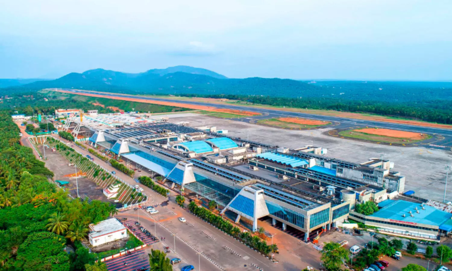 ക​രി​പ്പൂ​ർ എ​യ​ർ​പോ​ർ​ട്ട് സി.ഇ.ആർ ഫണ്ട്‌ അട്ടിമറി; പള്ളിക്കൽ പഞ്ചായത്ത് നിയമ നടപടിക്ക്