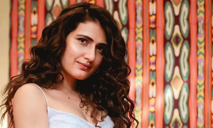 അനുചിതമായി സ്പർശിച്ചയാളെ അടിച്ചു, അയാൾ ക്രൂരമായി ആക്രമിച്ചു -പൊതുസ്ഥലത്ത് ആക്രമിക്കപ്പെട്ടതിനെക്കുറിച്ച് ഫാത്തിമ സന ശൈഖ്