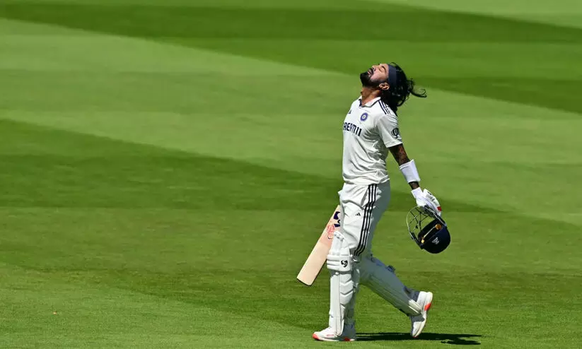 ലോർഡ്സിൽ ചരിത്രമെഴുതി രാഹുൽ; ദ്രാവിഡിനും ഗാംഗുലിക്കും കൈവരിക്കാനാകാത്ത നേട്ടം... ലോർഡ്സിൽ ചരിത്രമെഴുതി രാഹുൽ; ദ്രാവിഡിനും ഗാംഗുലിക്കും കൈവരിക്കാനാകാത്ത നേട്ടം...