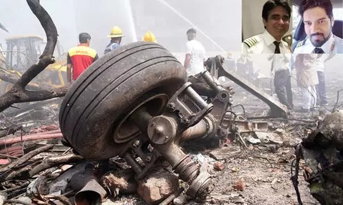 എൻജിനിലേക്ക് ഇന്ധനമെത്തിക്കുന്ന സ്വിച്ചുകൾ ഓഫ് ചെയ്തത് മനപ്പൂർവം ?; എ.ഐ 171ന്റെ യാത്രവഴികൾ നിഗൂഢം, സംശയങ്ങളുമായി വ്യോമയാന വിദഗ്ധൻ