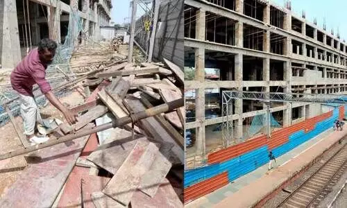 റെയിൽവേ സ്​റ്റേഷൻ കെട്ടിട നിർമാണം; ഇരുമ്പുകമ്പി വീണ് യാത്രക്കാർക്ക്​ പരിക്ക്