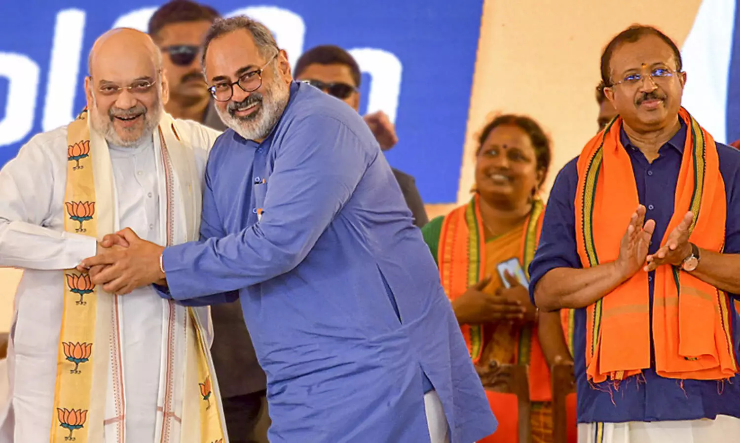 ബി.ജെ.പിയുടെ രാഷ്ട്രീയ ലൈനിലും മുരളീധര പക്ഷത്തിന്​ വെട്ട്​