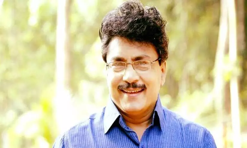 സ്ത്രീപീഡകർക്ക് പരവതാനി വിരിക്കരുത്, പി.കെ ശശിയെ കോൺഗ്രസിലേക്ക് ക്ഷണിച്ചതിനെതിരെ യൂത്ത് കോൺഗ്രസ്