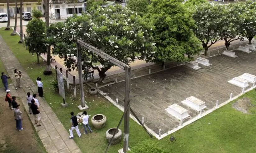 കംബോഡിയയിൽ ഖമർറൂഷ് ഭരണകൂടം ലക്ഷങ്ങളെ മനുഷ്യക്കുരുതി നടത്തിയ ഇടങ്ങൾ യുനെസ്കോ പൈതൃക ലിസ്റ്റിൽ