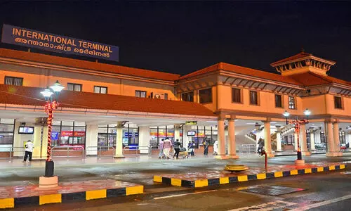 100ലധികം കൊക്കെയ്ൻ കാപ്സ്യൂളുകൾ വിഴുങ്ങിയ ദമ്പതികൾ നെടുമ്പാശ്ശേരി വിമാനത്താവളത്തിൽ അറസ്റ്റിൽ