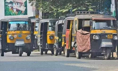 മോശമായി പെരുമാറുന്ന ഓട്ടോ ഡ്രൈവർമാർക്കെതിരെ നടപടി വേണം –മനുഷ്യാവകാശ കമീഷൻ
