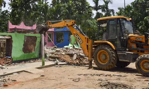 അസമിൽ 1080 വീടുകൾ കൂടി സർക്കാർ തകർത്തു; തെരുവിലേക്ക് വലിച്ചെറിയപ്പെട്ടവരിൽ ഏറെയും മുസ്‍ലിംകൾ