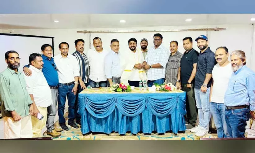 വി. ​വ​സീ​ഫി​ന് ‘മാ​സ് റി​യാ​ദ്’ സ്വീ​ക​ര​ണം ന​ൽ​കി