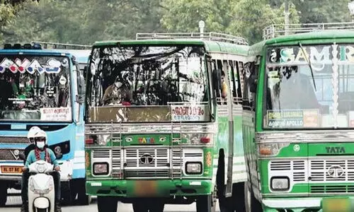 മദ്യപിച്ച് വാഹനം ഓടിച്ച മൂന്ന് സ്വകാര്യ ബസ് ഡ്രൈവർമാരുടെ ലൈസൻസ് റദ്ദാക്കി