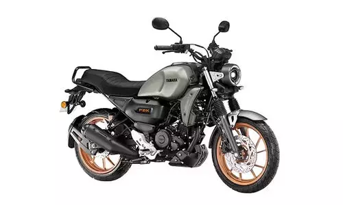 ഹൈബ്രിഡ് കരുത്തുമായി യമഹ FZ X; വില 1.50 ലക്ഷം