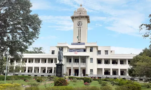 കേരള സർവകലാശാല: രജിസ്​ട്രാറെ ഒഴിവാക്കി വി.സിയുടെ യോഗം, പ​ങ്കെടുത്തത്​ താൽക്കാലിക രജിസ്​ട്രാർ