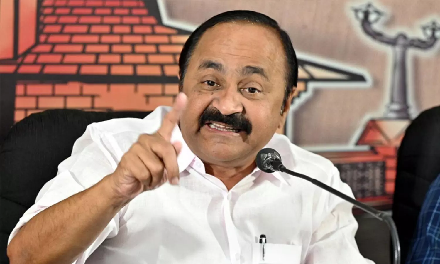 പിണറായി വിജയന്‍ ആര്‍.എസ്.എസ് ഏജന്റ് -വി.ഡി. സതീശൻ