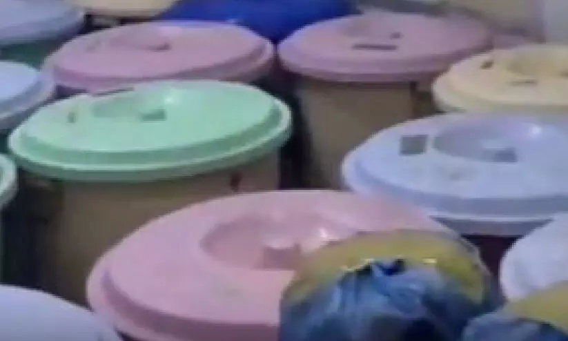 വീ​ട്ടി​ൽ ഭൂ​ഗ​ർ​ഭ മ​ദ്യനി​ർ​മാ​ണ കേ​ന്ദ്രം, ബ​സി​ൽ വി​ൽ​പ​ന; വ​ൻ​തോ​തി​ൽ മ​ദ്യ​വു​മാ​യി പ്ര​വാ​സി പി​ടി​യി​ൽ