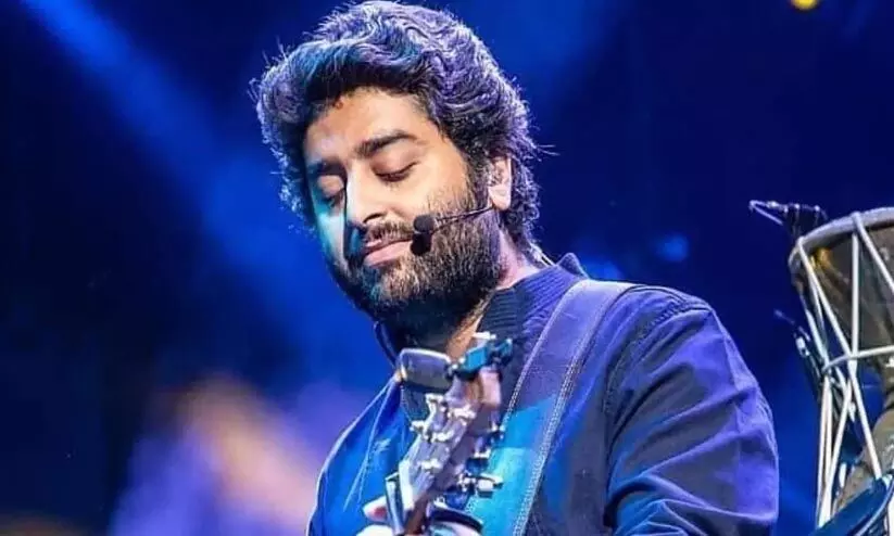 ഇന്ത്യയിലെ ഏറ്റവും ജനപ്രീതിയുള്ള ഗായകൻ അർജിത് സിങ് സംവിധായകനാകാൻ ഒരുങ്ങുന്നു