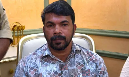 സു​ഹൃ​ത്തി​ന്​ വേ​ണ്ടി മ​രു​ന്ന് കൊ​ണ്ടു​വ​ന്ന്​ ജ​യി​ലി​ലാ​യി; മ​ല​യാ​ളി ഉം​റ തീ​ർ​ഥാ​ട​ക​ൻ മോ​ചി​ത​നാ​യ​ത്​ നാ​ല​ര മാ​സ​ത്തി​നു ശേ​ഷം