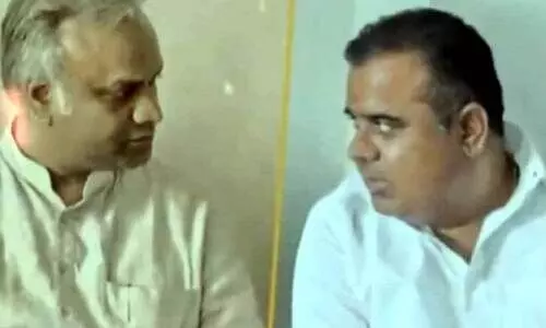 ക​ർ​ണാ​ട​ക കോ​ൺ​ഗ്ര​സ് നേ​താ​വി​നെ മ​ഹാ​രാ​ഷ്ട്ര പൊ​ലീ​സ് മ​യ​ക്കു​മ​രു​ന്ന് കേ​സി​ൽ അ​റ​സ്റ്റ് ചെ​യ്തു