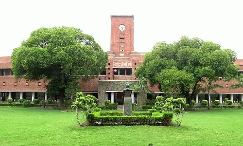 ഡൽഹിയിലെ സെൻ്റ് സ്റ്റീഫൻസ് കോളജിൽ ബോംബ് ഭീഷണി; വിദ്യാർഥികളെ ഒഴിപ്പിച്ചു