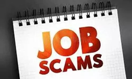 വ്യാജ വാഗ്ദാനങ്ങളിൽ കുടുങ്ങരുത് ‘പണി കിട്ടും’ ; ത​ട്ടി​പ്പ് ന​ട​ത്തു​ന്ന​വ​രു​ടെ എ​ണ്ണം വ​ർ​ധി​ക്കു​ന്നു