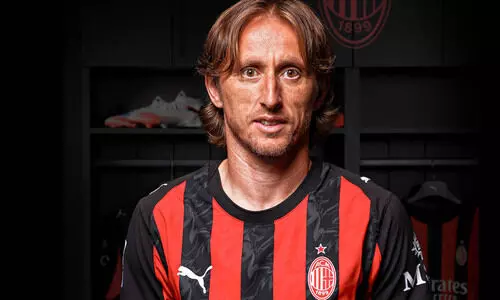 ‘ഏവർക്കും ഒരു വലിയ ആലിംഗനം...’; എ.സി മിലാനൊപ്പം ചേർന്ന് മോഡ്രിച്, ഒരു വർഷത്തെ കരാർ