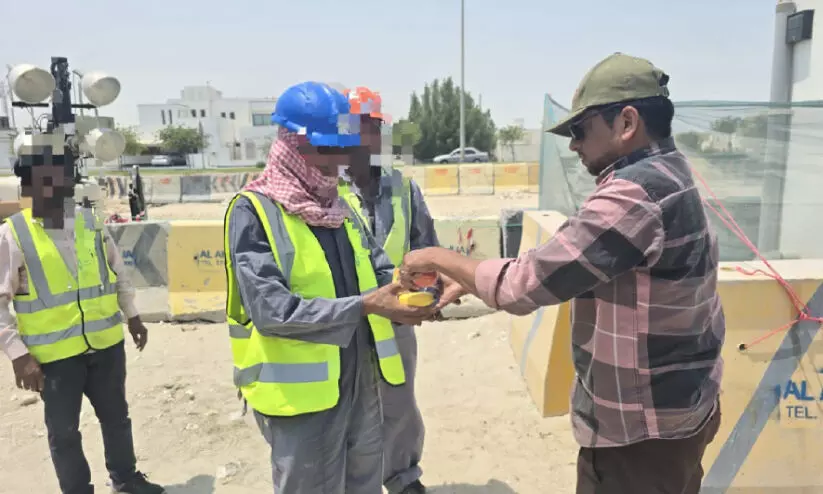 ലൈറ്റ്സ് ഓഫ് കൈൻഡ്നെസ് ബീറ്റ് ദി ഹീറ്റ് 2025 ലൈറ്റ്സ് ഓഫ് കൈൻഡ്നെസ് ബീറ്റ് ദി ഹീറ്റ് 2025