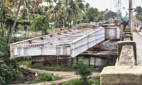 മണലിനും കരിങ്കല്ലിനും ക്ഷാമം രൂക്ഷം; ദേശീയപാത നിർമാണം ഇഴയുന്നു