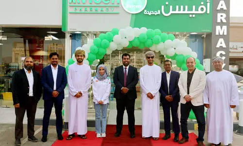 അ​വി​സെ​ൻ ഫാ​ർ​മ​സി​യു​ടെ പു​തി​യ ഷോ​റൂം അ​ൽ ഖു​വൈ​റി​ൽ തു​റ​ന്നു