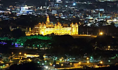 പ്രകൃതിസംരക്ഷണത്തിന് ക്ഷേത്രത്തിൽ നിന്ന് കുങ്കുമം ശേഖരിച്ച് സംസ്കരിക്കാൻ സന്നദ്ധസംഘം