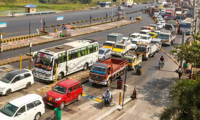 മ​ണ്ണു​ത്തി-​ഇ​ട​പ്പ​ള്ളി മേ​ഖ​ല​; ഗ​താ​ഗ​ത​ക്കു​രു​ക്ക്​ കു​റ​ഞ്ഞെ​ന്ന്​ ദേ​ശീ​യ​പാ​ത അ​തോ​റി​റ്റി