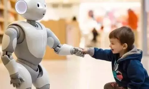 ഓ​ട്ടി​സം ബാ​ധി​ത​രെ പ​രി​ച​രി​ക്കാ​ൻ റോ​ബോ​ട്ട്​