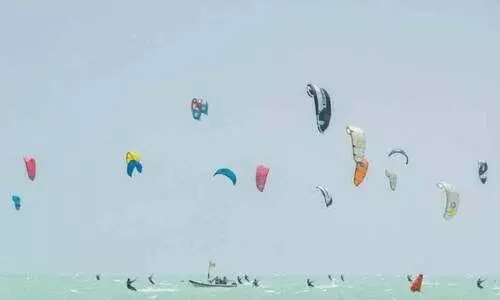 ആഘോഷമായി ബർ അൽ ഹിക്മാനിൽ കൈറ്റ് ഫെസ്റ്റിവൽ ആഘോഷമായി ബർ അൽ ഹിക്മാനിൽ കൈറ്റ് ഫെസ്റ്റിവൽ