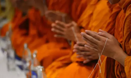 സന്യാസിമാരുമായുള്ള ലൈംഗികദൃശ്യങ്ങൾ പുറത്തുവിടുമെന്ന് ഭീഷണി; 100 കോടി തട്ടിയെടുത്ത യുവതി അറസ്റ്റിൽ