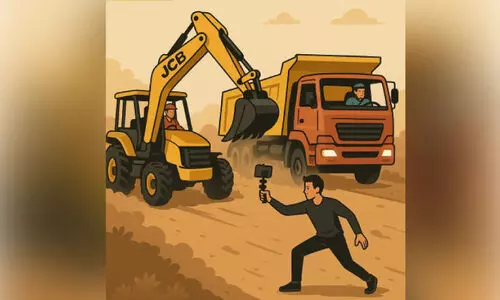 17കാരൻ മണ്ണുമാന്തിയും ടിപ്പറും ഓടിക്കുന്ന റീൽസ്​; വാഹന ഉടമക്ക്​ പിഴ