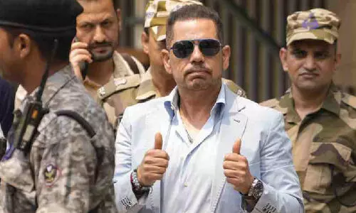 ഷിക്കോപൂർ ഭൂമി ഇടപാട് കേസിൽ റോബർട്ട് വാദ്ര ഉൾപ്പെടെയുള്ളവർക്കെതിരെ ഇ.ഡി കുറ്റപത്രം; രാഷ്ട്രീയ പകപോക്കലെന്ന് വാദ്ര