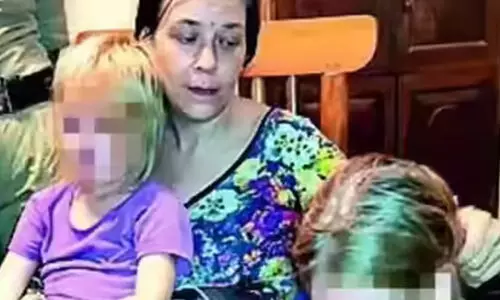 ‘എന്റെ മകന്റെ ചിതാഭസ്മം പോലും അവർ കൊണ്ടുപോയി’; ഗോകർണ ഗുഹയിൽ നിന്ന് രണ്ട് കുട്ടികളുമായി രക്ഷപ്പെടുത്തിയ റഷ്യൻ വനിത പങ്കുവെച്ചത് അമ്പരപ്പിക്കുന്ന വനവാസ കഥകൾ